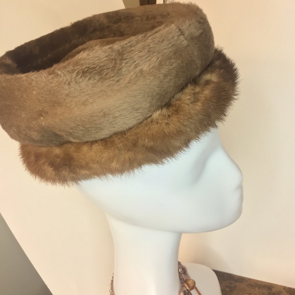 Vintage mink& possibly sable beehive(?) hat- 1950s
